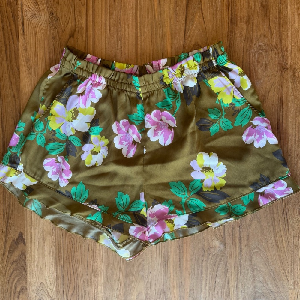 Aerie Pajama Shorts Women’s Small Pajama Sleep Shorts Floral Silky